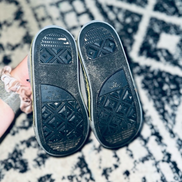 Toddler Slip On Converse Size 10 Sneakers Neutral Boy Girl Shoes Chucks - Picture 7 of 7